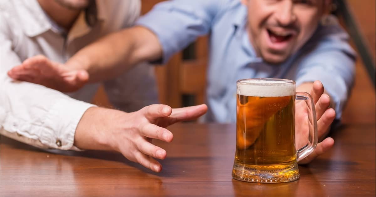 Alcool après le sport : 4 dangers